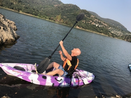 Asseyez-vous sur le top de la pêche Canoë Kayak avec 60kg / 132lbs capacité de charge et la technologie de pointe