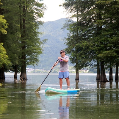 Améliorez votre expérience de paddleboarding avec notre carte personnalisée en mousse EVA et fibre de verre