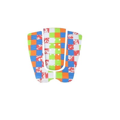 Débloquez votre potentiel de surf avec Woowave 3M Deck Pad et Pantone Couleur Traction Pad