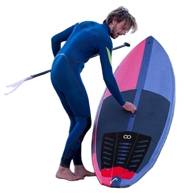 Des coussinets de traction pour planche de surf EVA de qualité marine en couleur Pantone personnalisée pour une adhérence maximale